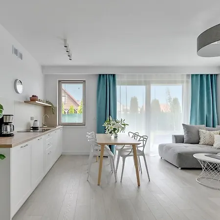 Park Apartment *