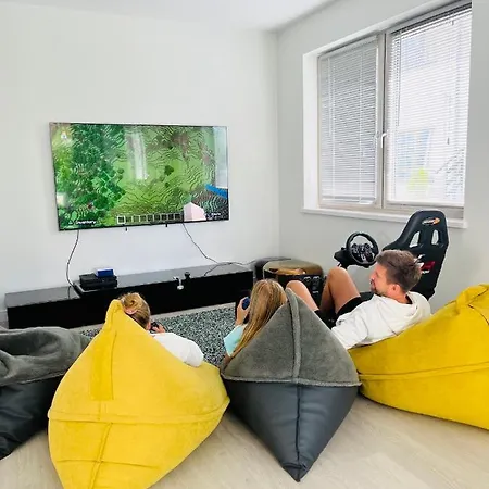 Park Apartment