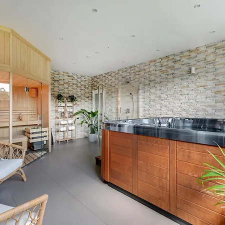Park Apartment Rewa